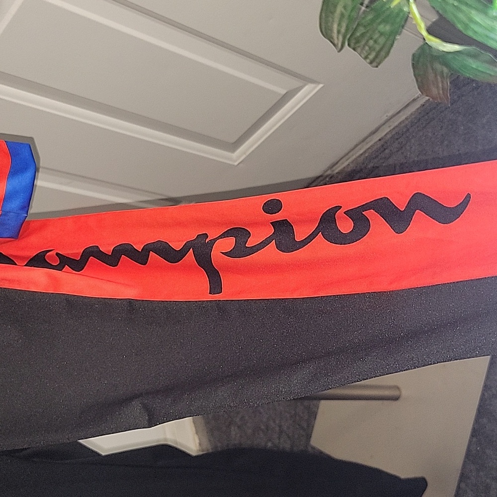 Champion Active Wear Set - image 5